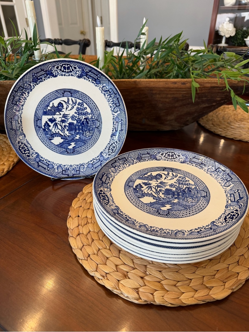 Early 1900’s Blue Willow Set of 8 Dinner Plates